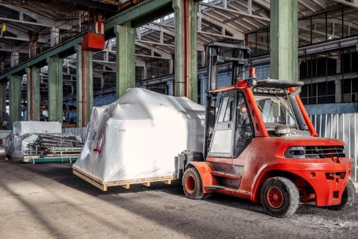 Heavy packed machinery moved with a forklift